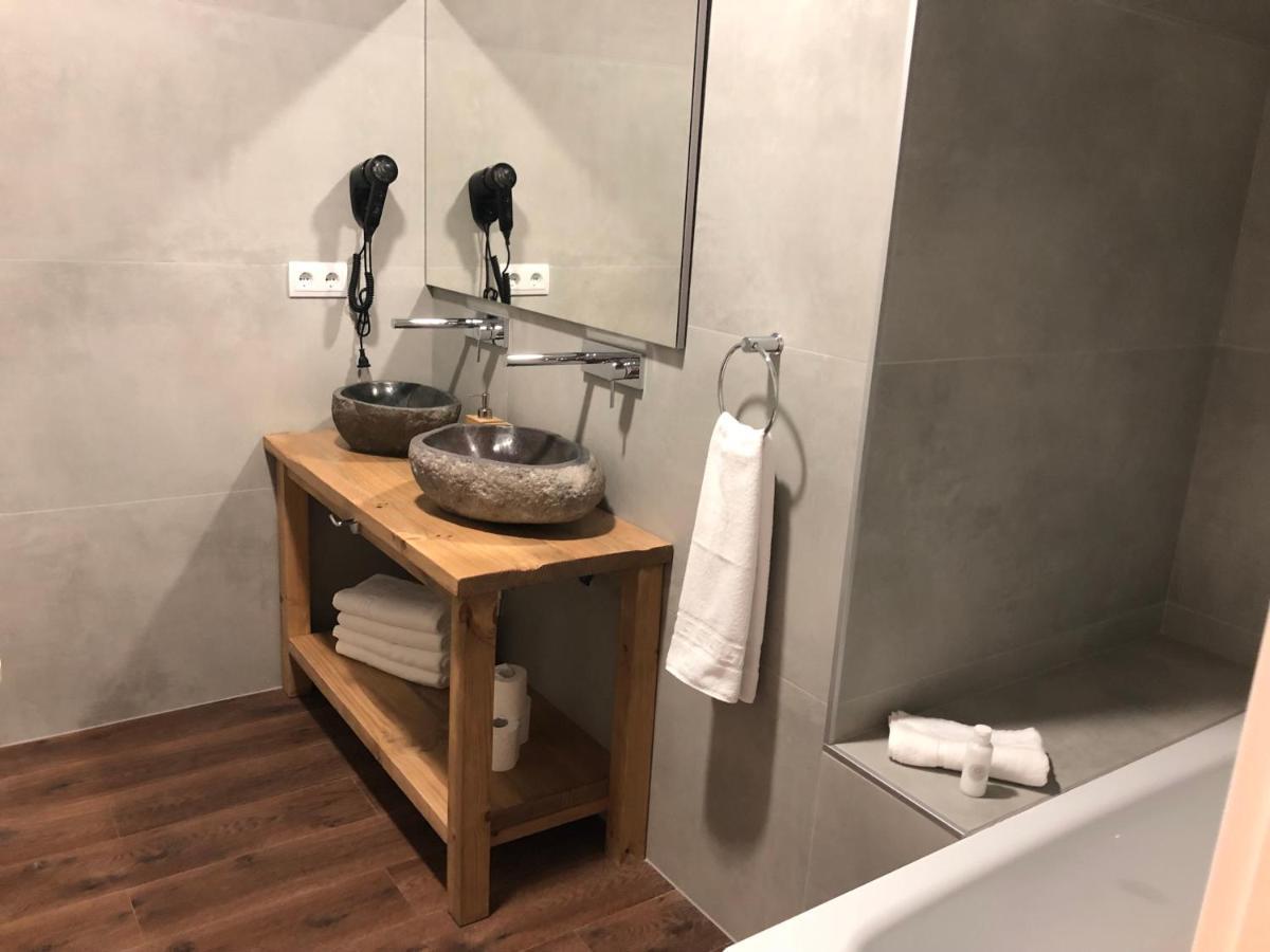 Hotel Radha لوسبيتاليت دي يوبريغات المظهر الخارجي الصورة